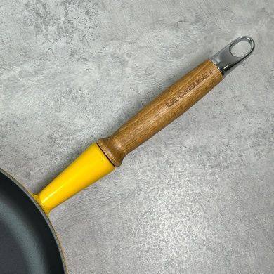 Сковорідка Le Creuset Signature 28 см з дерев'яною ручкою фото
