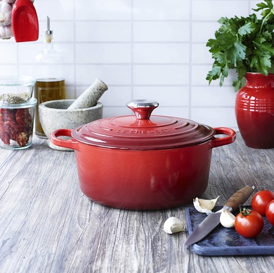 Набор посуды Le Creuset с очистителем фото