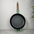 Сковорідка Le Creuset Signature 28 см з дерев'яною ручкою Bamboo Green