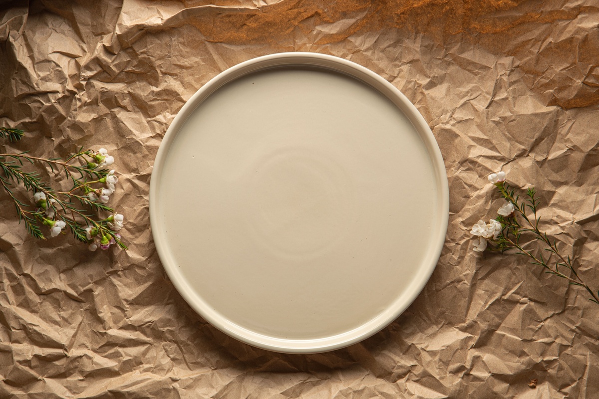 Тарелка обеденная Dovbysh Porcelain NOVA Biege 32 см бежевая фото