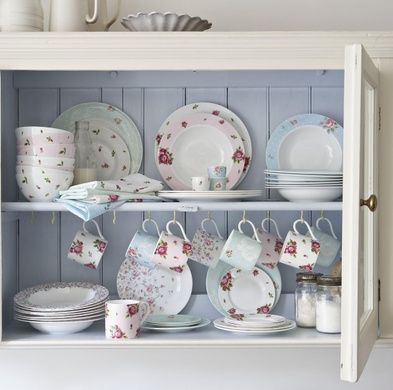 Чашка с блюдцем Royal Albert New Country Roses 180 мл фото