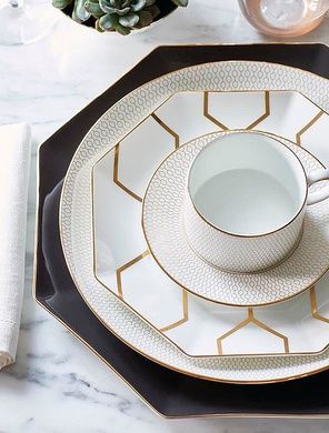 Тарілка десертна Wedgwood Gio Gold 23 см чорна фото
