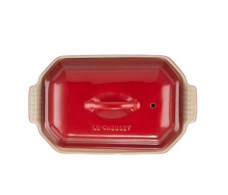 Кухонная форма с прессом для приготовления террина Le Creuset Tradition 800 мл Cerise фото