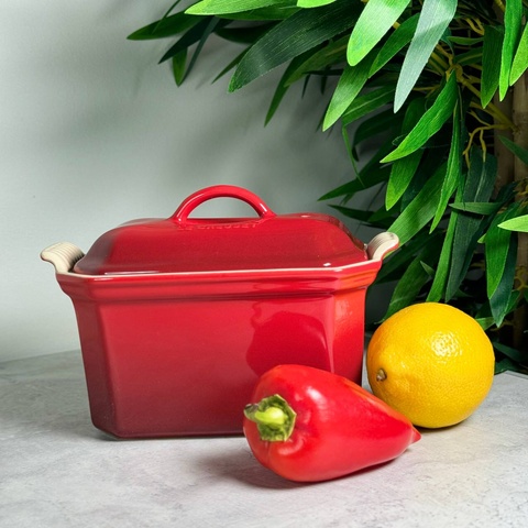 Кухонна форма з пресом для приготування терріну Le Creuset Tradition 800 мл Cerise фото