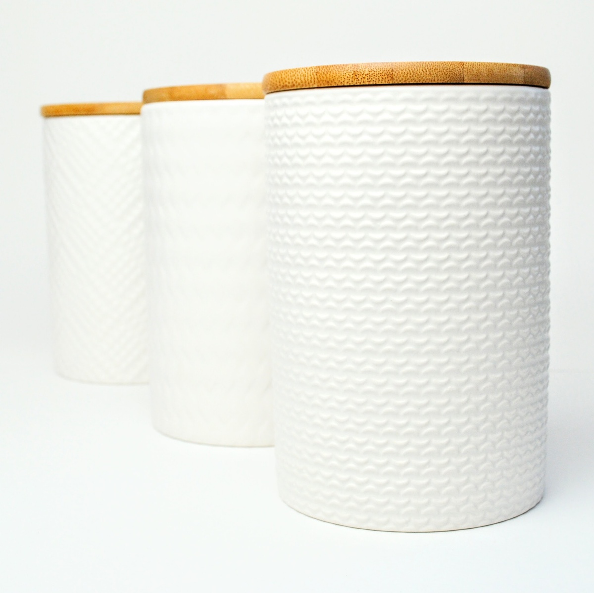 Набор банок для сыпучих продуктов BonaDi Naturel Modern 3 шт 800 мл керамические с бамбуковой крышкой, белые фото