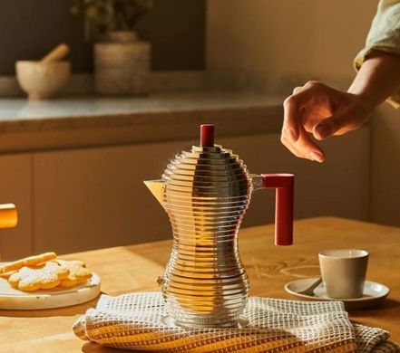 Гейзерна кавоварка 300 мл Alessi Pulcina на 6 чашок червона фото