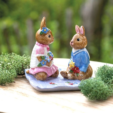 Статуетка Villeroy & Boch Bunny Tales пікнік із кроликами 8х8х8 см фото