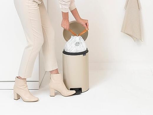 Бак для сміття Brabantia Pedal Bin NewIcon 20 л бежевий фото