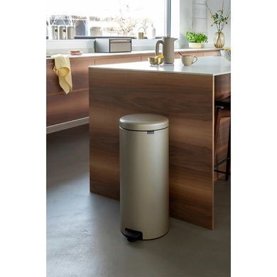 Бак для сміття Brabantia Pedal Bin NewIcon 30 л бежевий фото