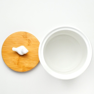 Банка для сыпучих продуктов BonaDI Птичка 1,1 л керамическая с бамбуковой крышкой, белая фото