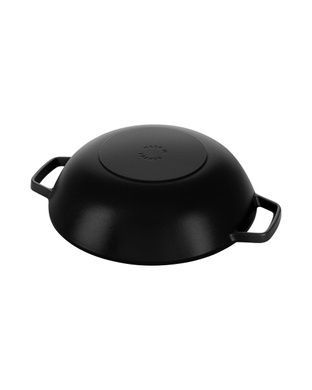 Сковорода Wok Staub с крышкой 30 см черная фото